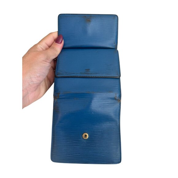 LOUIS VUITTON Epi Leather Blue Snap Closure Wallet - Picture 2 of 8
